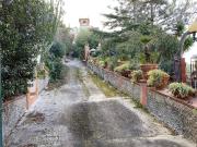 Case e ville in vendita di 382 m² in Via Papa Francesco