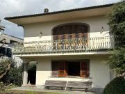 Case e ville in vendita di 382 m² in Via Teodoro...