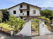 Case e ville in vendita di 384 m² in Largo Martiri della...