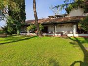 Case e ville in vendita di 384 m² in Strada al Bivio