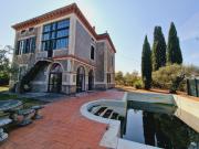 Case e ville in vendita di 385 m² in Strada Amelia Giove, 38