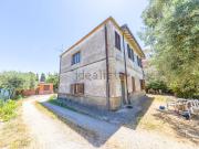 Case e ville in vendita di 385 m² in Via dei Pietramellara
