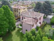 Case e ville in vendita di 385 m² in Via Don Bonsignori