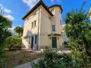 Case e ville in vendita di 386 m² in Viale Trieste