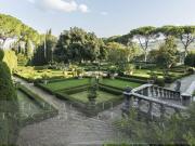 Case e ville in vendita di 3900 m²