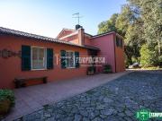 Case e ville in vendita di 390 m² in Località Monti...