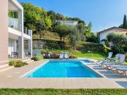 Case e ville in vendita di 390 m² in Via Moretto da...