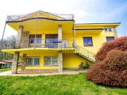 Case e ville in vendita di 390 m² in Via Olcellera