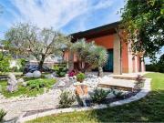 Case e ville in vendita di 361 m² in Via Friedrich...