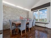 Case e ville in vendita di 394 m² in Via E. Fermi, 19