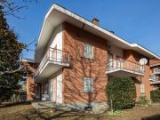 Case e ville in vendita di 395 m² in Via G. Deledda, 10