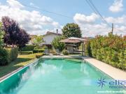 Case e ville in vendita di 396 m²