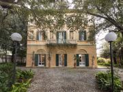 Case e ville in vendita di 396 m² in Via Fratelli del Conte