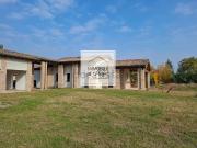 Case e ville in vendita di 400 m² in Strada Due Castagne