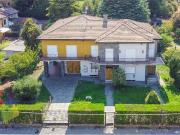 Case e ville in vendita di 400 m² in Via A. Negri, 1