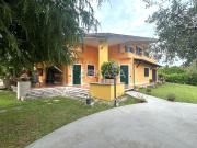 Case e ville in vendita di 400 m² in Via Appia Nord