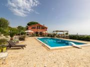 Case e ville in vendita di 400 m² in Via Brinzio, 20