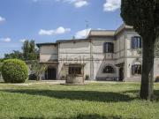 Case e ville in vendita di 400 m² in Via Casale Marini