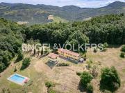 Case e ville in vendita di 400 m² in Via Castelnuovo, 10