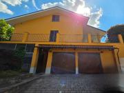 Case e ville in vendita di 400 m² in Via Falcone Giovanni