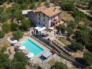 Case e ville in vendita di 400 m² in Via Granelle, 2