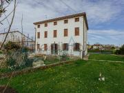 Case e ville in vendita di 400 m² in Via Isonzo