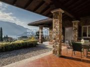 Case e ville in vendita di 400 m² in Via IV Novembre