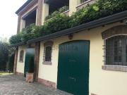 Case e ville in vendita di 400 m² in Via ospitale...