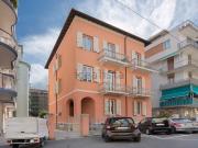 Case e ville in vendita di 400 m² in Via P. Ferreri, 69