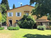 Case e ville in vendita di 400 m² in Via Riseccioni, 45