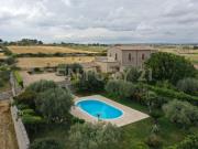 Case e ville in vendita di 400 m² in Via Rocciola...