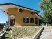 Case e ville in vendita di 400 m² in Via Valdo Fusi, 77