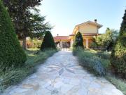 Case e ville in vendita di 400 m² in Viale dei Narcisi, 20