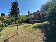Case e ville in vendita di 400 m² in Viale San Giorgio, 17