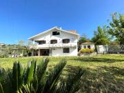 Case e ville in vendita di 401 m²