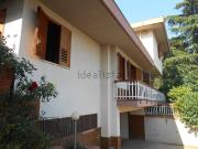 Case e ville in vendita di 401 m² in Via P. Toselli, 87