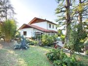 Case e ville in vendita di 402 m² in Via Dandini