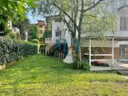 Case e ville in vendita di 402 m² in Via Martiri della...