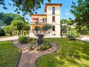 Case e ville in vendita di 404 m² in Via Stazione, 6