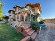 Case e ville in vendita di 405 m² in Via Giuseppe L&apos...