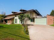 Case e ville in vendita di 409 m² in Via G. Matteotti, 695