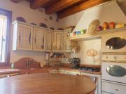 Case e ville in vendita di 410 m² in Via Colonne