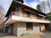 Case e ville in vendita di 410 m² in Via Europa, 9