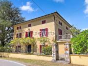 Case e ville in vendita di 410 m² in Via Montalbano