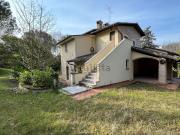 Case e ville in vendita di 412 m²