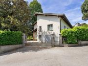 Case e ville in vendita di 415 m² in Via dei Ciliegi, 7