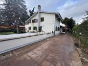 Case e ville in vendita di 420 m²