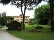 Case e ville in vendita di 420 m² in Via delle Macchie