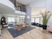 Case e ville in vendita di 420 m² in Via Guglielmo...