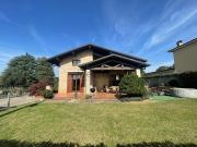 Case e ville in vendita di 420 m² in Via monastero